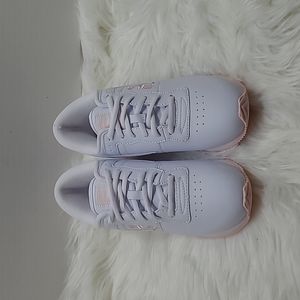 Fila Women Sneakers New Sz9